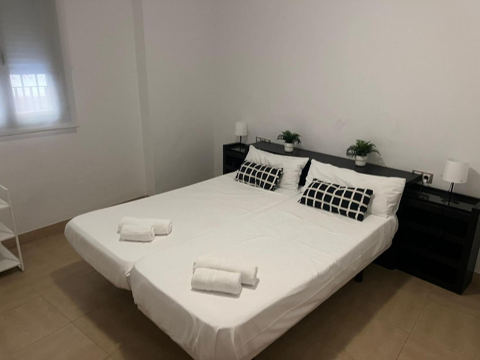 La Encarnacion Life Apartment